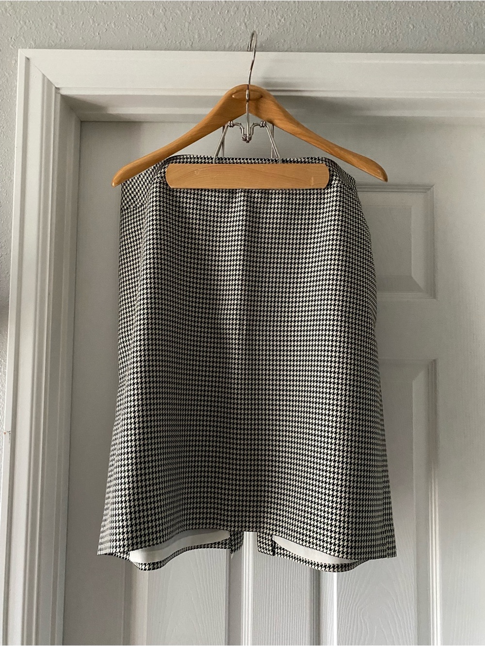 Tahari Houndstooth Green and Black Skirt Size 16W